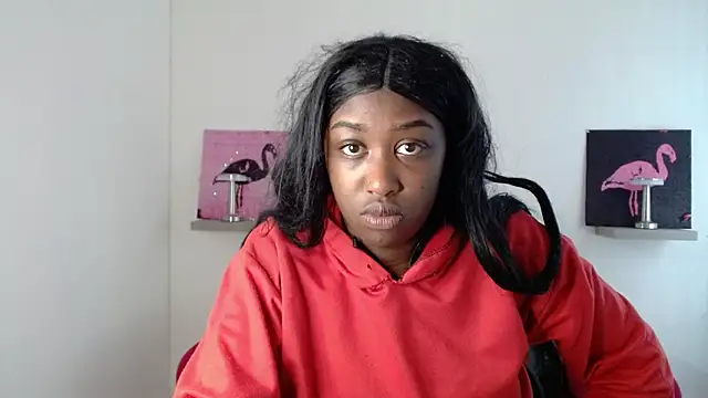 Snapshot of milykabombastik chatting on 09-16-25, 12:28 milykabombastik online show from 09-16-25, 12:28