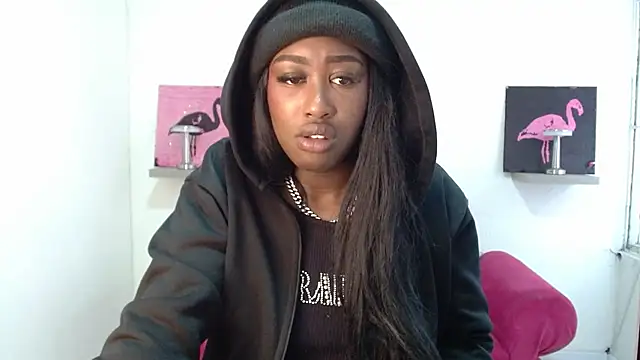 Snapshot of milykabombastik chatting on 09-23-25, 12:41 milykabombastik online show from 09-23-25, 12:41