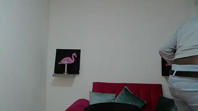 Snapshot of milykabombastik chatting on 10-02-25, 12:34 milykabombastik online show from 10-02-25, 12:34