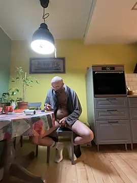 Snapshot of smint06 chatting on 02-03-26, 03:17 smint06 online show from 02-03-26, 03:17