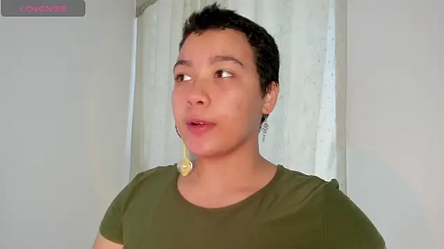Snapshot of Cherry_vald chatting on 07-11-26, 12:41 Cherry vald online show from 07-11-26, 12:41