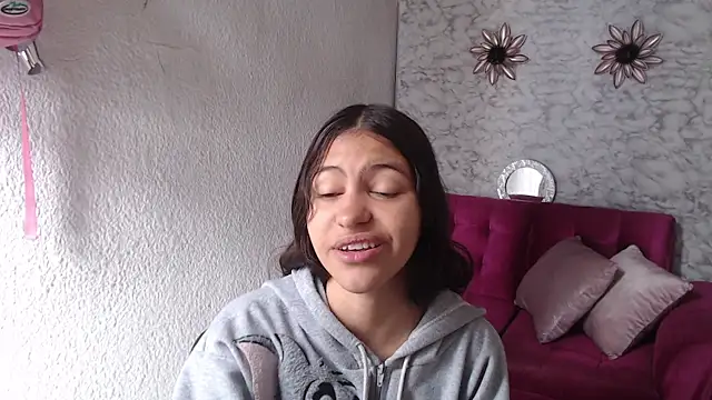 Snapshot of Evagirl69 chatting on 06-01-26, 12:18 Evagirl69 online show from 06-01-26, 12:18