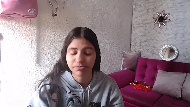 Snapshot of Evagirl69 chatting on 06-10-26, 12:26 Evagirl69 online show from 06-10-26, 12:26