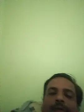 Snapshot of vardh033 chatting on 09-12-25, 09:53 vardh033 online show from 09-12-25, 09:53