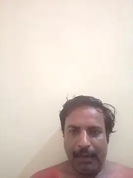 Snapshot of vardh033 chatting on 09-22-25, 12:23 vardh033 online show from 09-22-25, 12:23