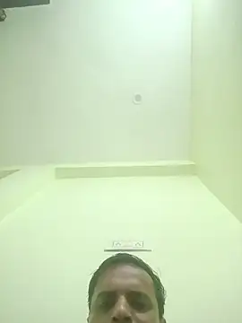 Snapshot of vardh033 chatting on 10-01-25, 06:08 vardh033 online show from 10-01-25, 06:08