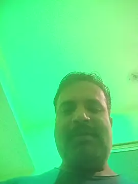 Snapshot of vardh033 chatting on 10-07-25, 04:59 vardh033 online show from 10-07-25, 04:59