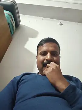 Snapshot of vardh033 chatting on 11-27-25, 07:49 vardh033 online show from 11-27-25, 07:49