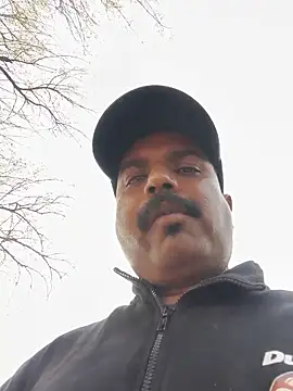 Snapshot of vardh033 chatting on 11-28-25, 08:50 vardh033 online show from 11-28-25, 08:50