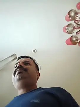 Snapshot of vardh033 chatting on 11-29-25, 02:58 vardh033 online show from 11-29-25, 02:58