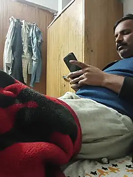 Snapshot of vardh033 chatting on 11-29-25, 03:15 vardh033 online show from 11-29-25, 03:15