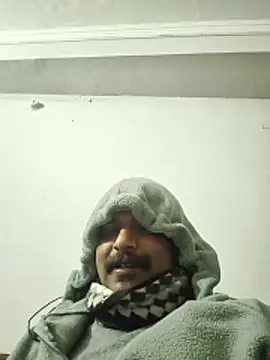 vardh033 online show from 12-22-25, 01:41