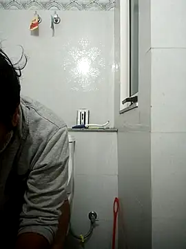 vardh033 online show from 03-25-26, 02:39