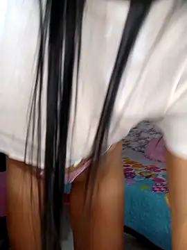 Snapshot of AlisSon__hot chatting on 10-18-25, 01:23 AlisSon hot online show from 10-18-25, 01:23