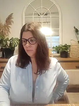 Aambre95Esexy online show from 10-17-25, 07:11