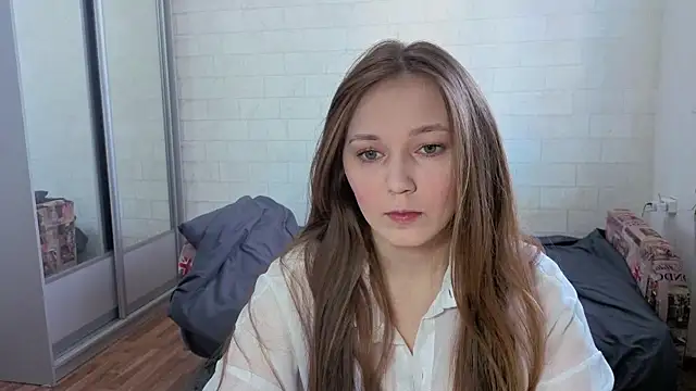 AlisaWyn online show from 11-06-25, 03:40