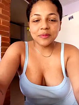 Snapshot of veronica_em1 chatting on 05-01-26, 04:11 veronica em1 online show from 05-01-26, 04:11