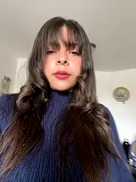 Snapshot of MiaCollinssx chatting on 09-27-25, 05:18 MiaCollinssx online show from 09-27-25, 05:18