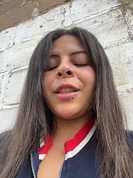 Snapshot of MiaCollinssx chatting on 01-06-26, 05:38 MiaCollinssx online show from 01-06-26, 05:38