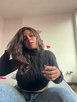 Snapshot of MiaCollinssx chatting on 02-27-26, 01:33 MiaCollinssx online show from 02-27-26, 01:33