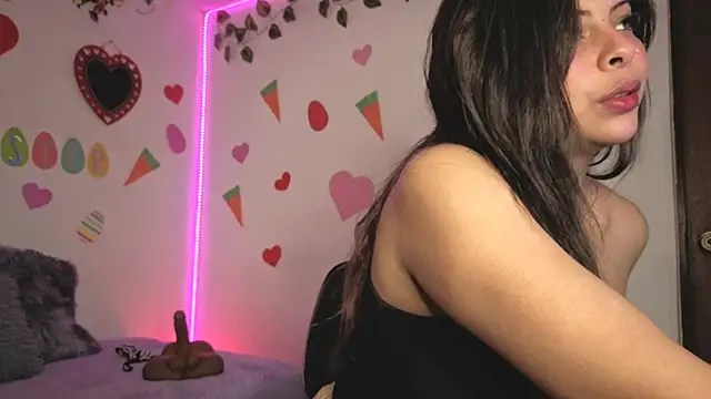 MiaCollinssx online show from 04-06-26, 03:57