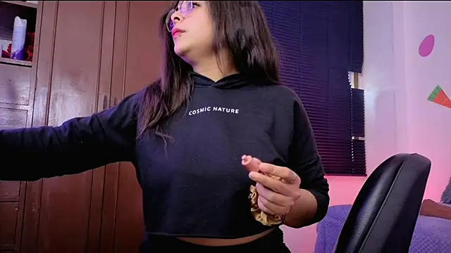 MiaCollinssx online show from 04-13-26, 03:39