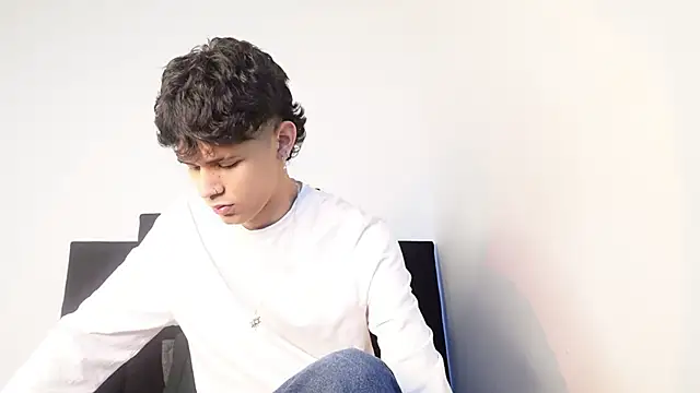 alexmark  online show from 11-25-25, 01:22