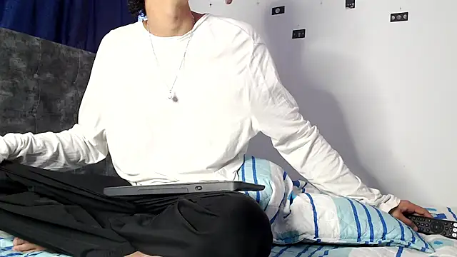 alexmark  online show from 04-08-26, 01:00