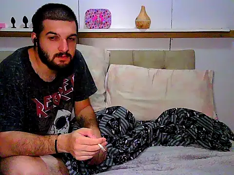 Snapshot of aMinshy chatting on 10-12-25, 12:42 aMinshy online show from 10-12-25, 12:42