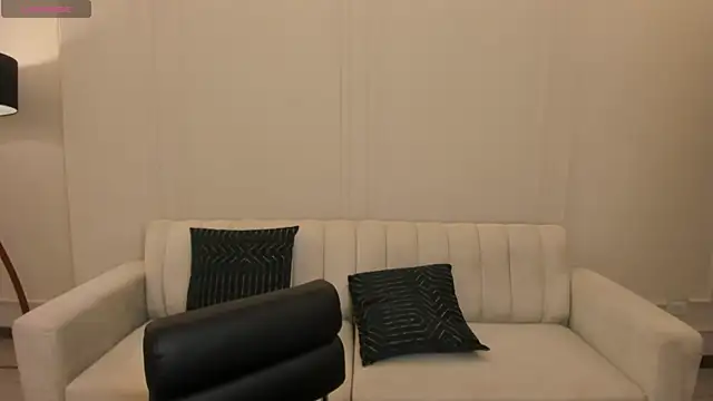 LeahNovac online show from 11-28-25, 11:24