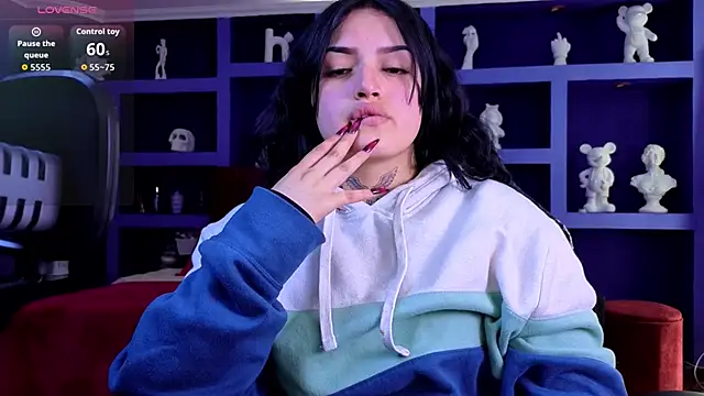 Snapshot of sari_belle chatting on 09-09-25, 11:15 sari belle online show from 09-09-25, 11:15