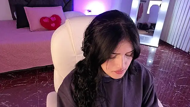 Snapshot of sari_belle chatting on 09-21-25, 11:34 sari belle online show from 09-21-25, 11:34