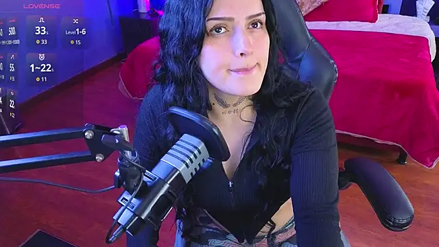 Snapshot of sari_belle chatting on 10-18-25, 09:15 sari belle online show from 10-18-25, 09:15