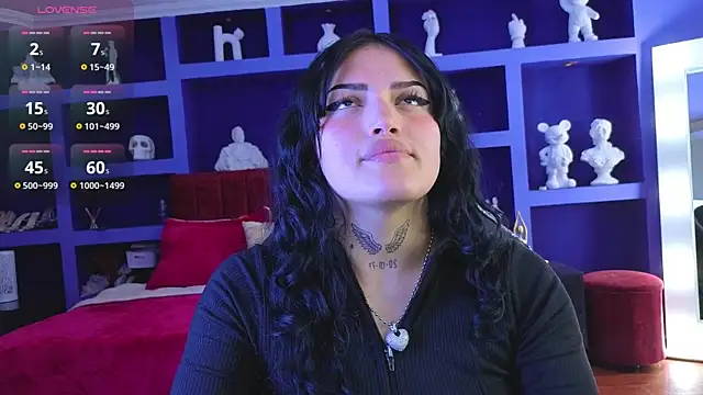 Snapshot of sari_belle chatting on 10-19-25, 09:37 sari belle online show from 10-19-25, 09:37