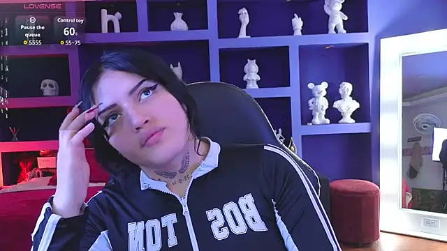 Snapshot of sari_belle chatting on 10-20-25, 08:42 sari belle online show from 10-20-25, 08:42