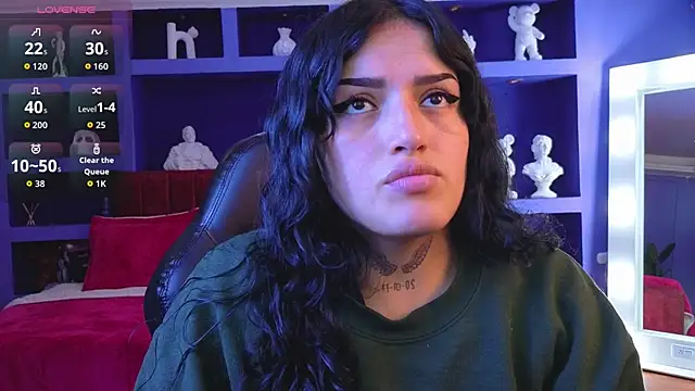 Snapshot of sari_belle chatting on 10-27-25, 10:36 sari belle online show from 10-27-25, 10:36