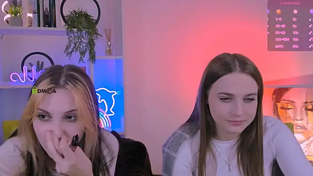 Snapshot of luna_tin chatting on 09-26-25, 01:42 luna tin online show from 09-26-25, 01:42