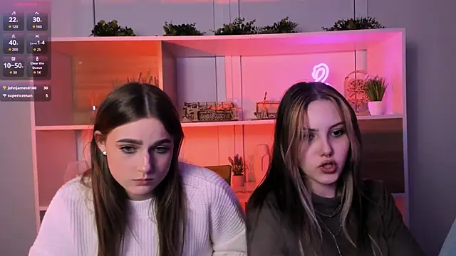 Snapshot of luna_tin chatting on 10-23-25, 10:08 luna tin online show from 10-23-25, 10:08