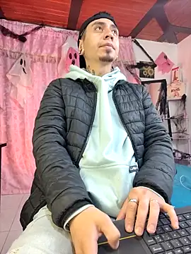 abnerdam01 online show from 10-23-25, 01:21