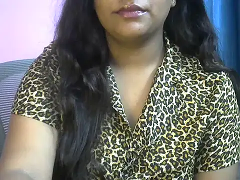 Snapshot of Queenxxx98 chatting on 05-02-26, 06:46 Queenxxx98 online show from 05-02-26, 06:46
