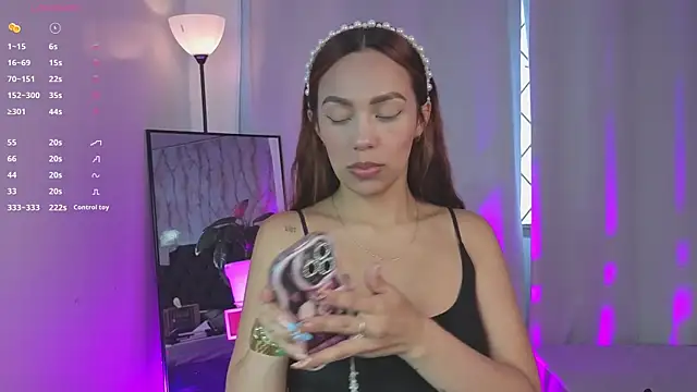 nikolevoshkie  online show from 10-15-25, 07:47