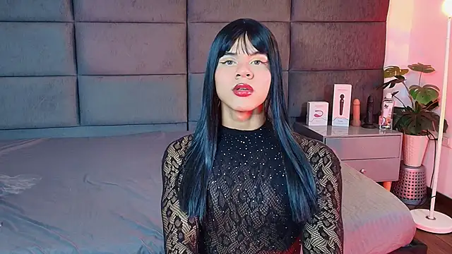 Slenna Moon online show from 12-20-25, 02:51