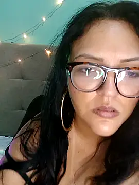 AuroraChest online show from 11-26-25, 10:38