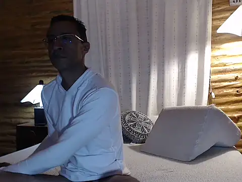Snapshot of Asher_Bram1 chatting on 05-08-26, 02:28 Asher Bram1 online show from 05-08-26, 02:28