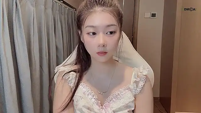 Makinghappymyself  online show from 12-22-25, 05:37