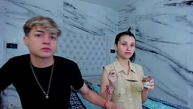 Ari and Storm online show from 10-09-25, 12:19