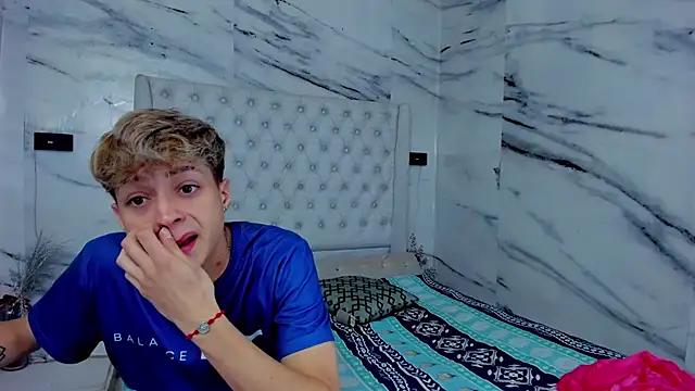 Ari and Storm online show from 10-10-25, 01:54