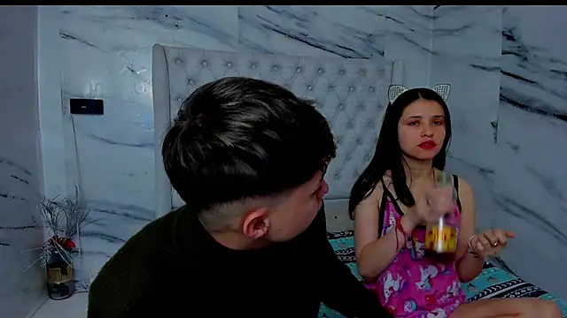 Ari and Storm online show from 11-23-25, 01:11