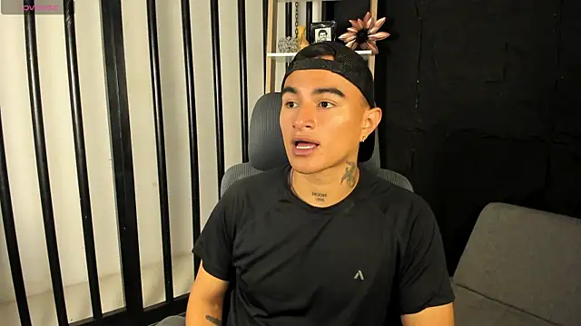 LiamDeep online show from 09-19-25, 01:18