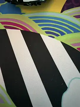 Snapshot of in_ur_dream chatting on 10-29-25, 11:01 in ur dream online show from 10-29-25, 11:01